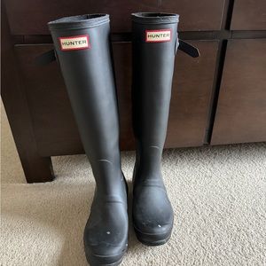 Hunter women’s tall rain boot